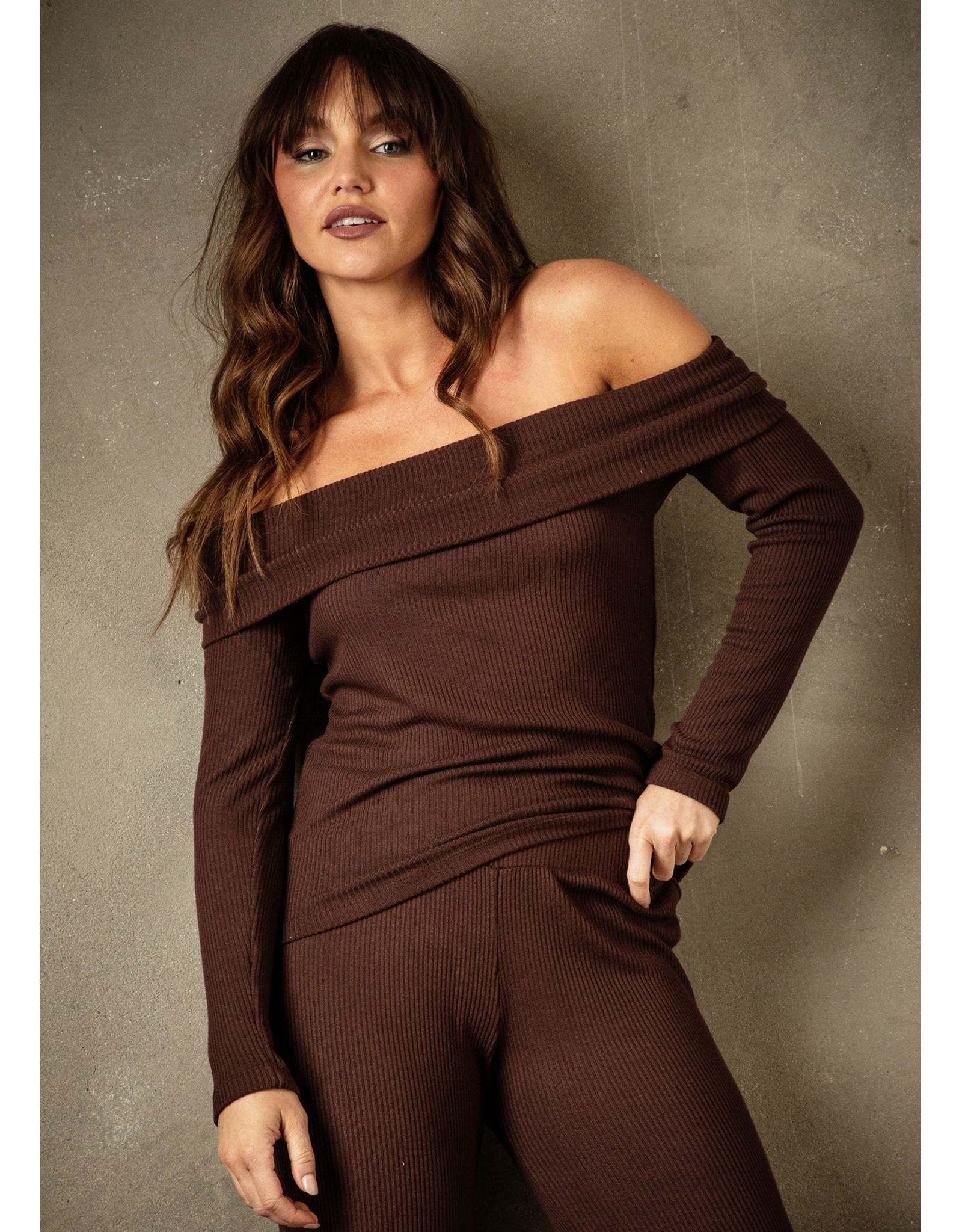 Red Haute RED HAUTE:: OFF SHOULDER TOP