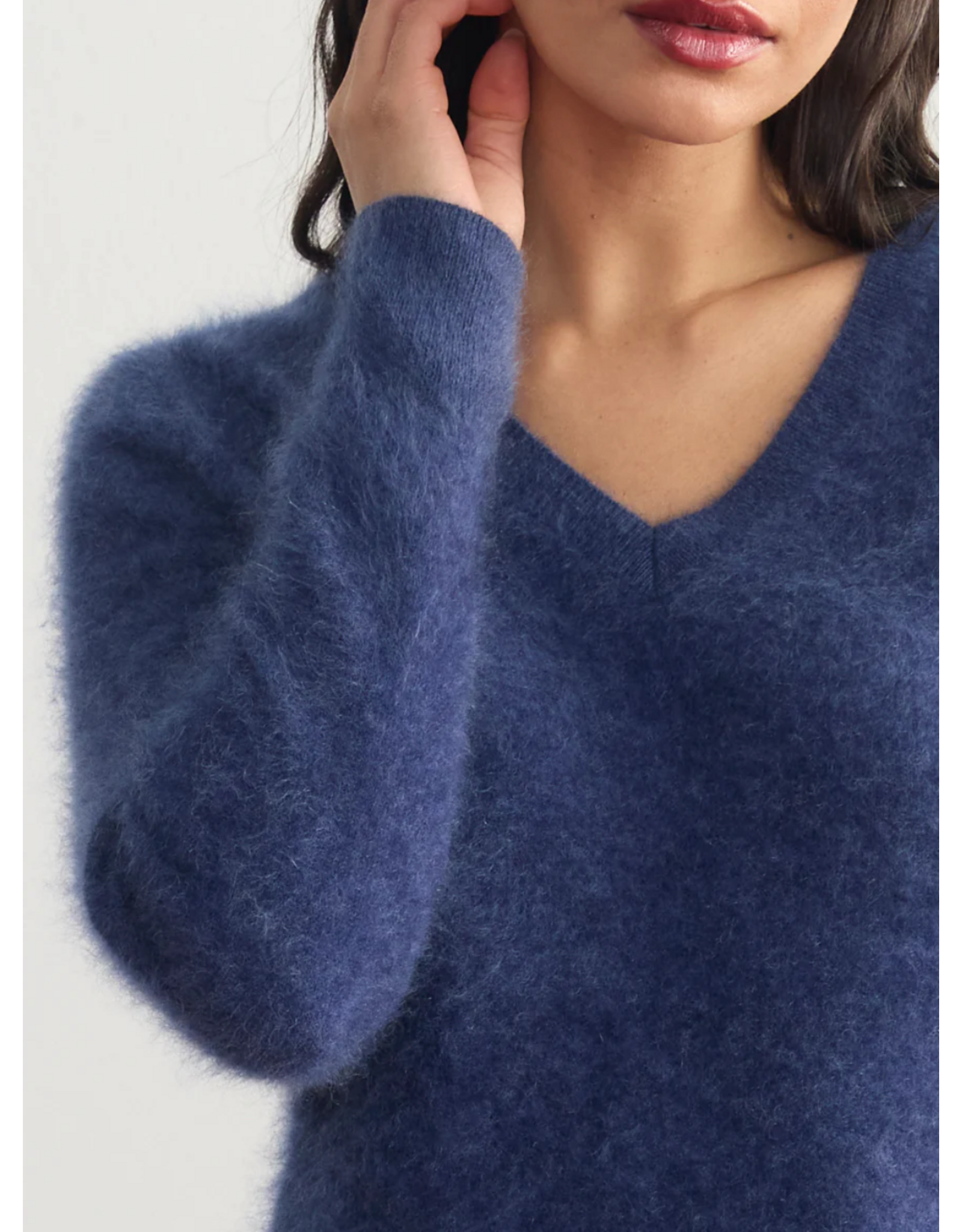 Margaret O'Leary MARGARET O'LEARY:: BRUSHED CASHMERE VEE