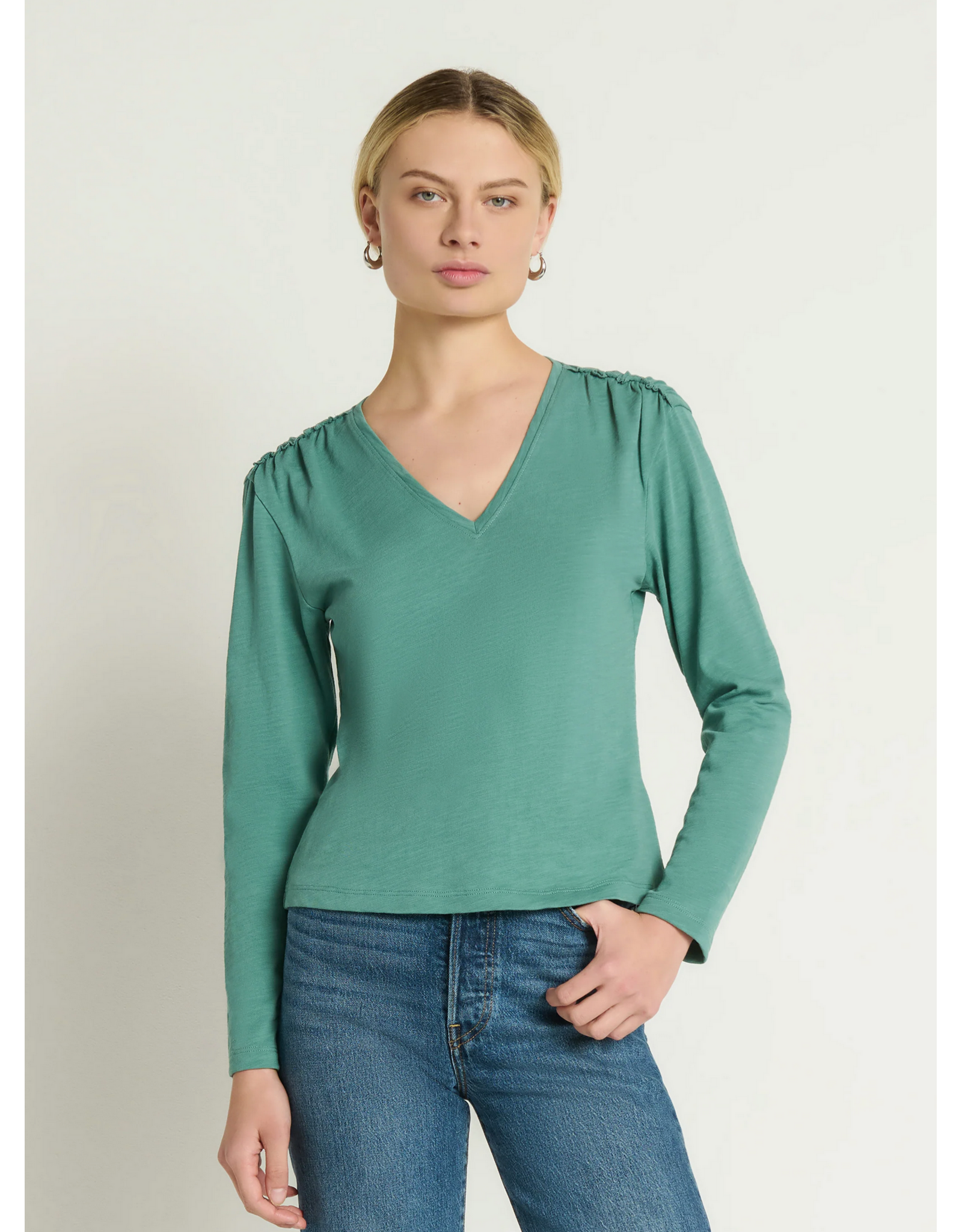 NATION LA NATION LA:: REMI V-NECK TOP