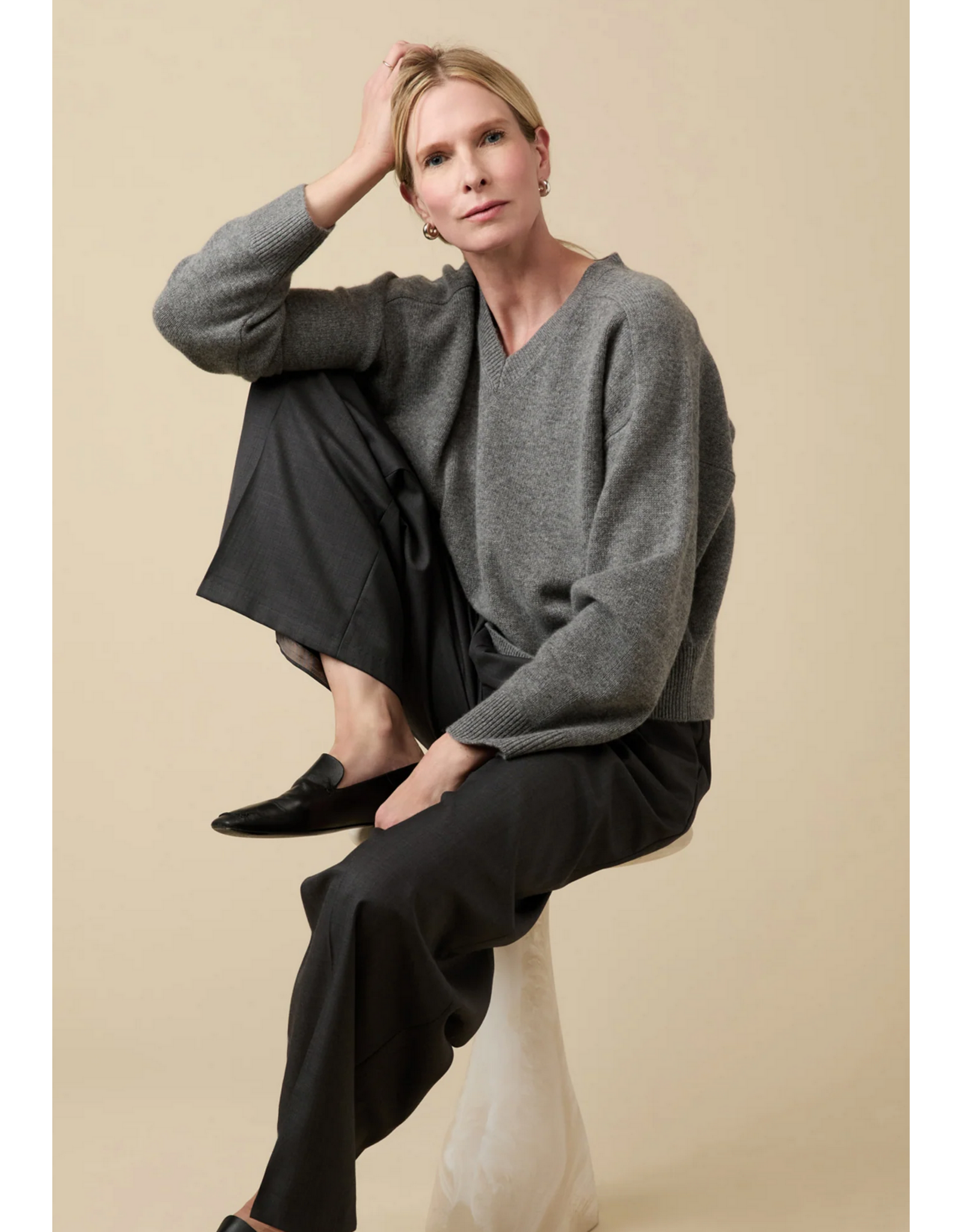 SOLDOUT NYC SOLDOUT NYC:: CASHMERE V-NECK