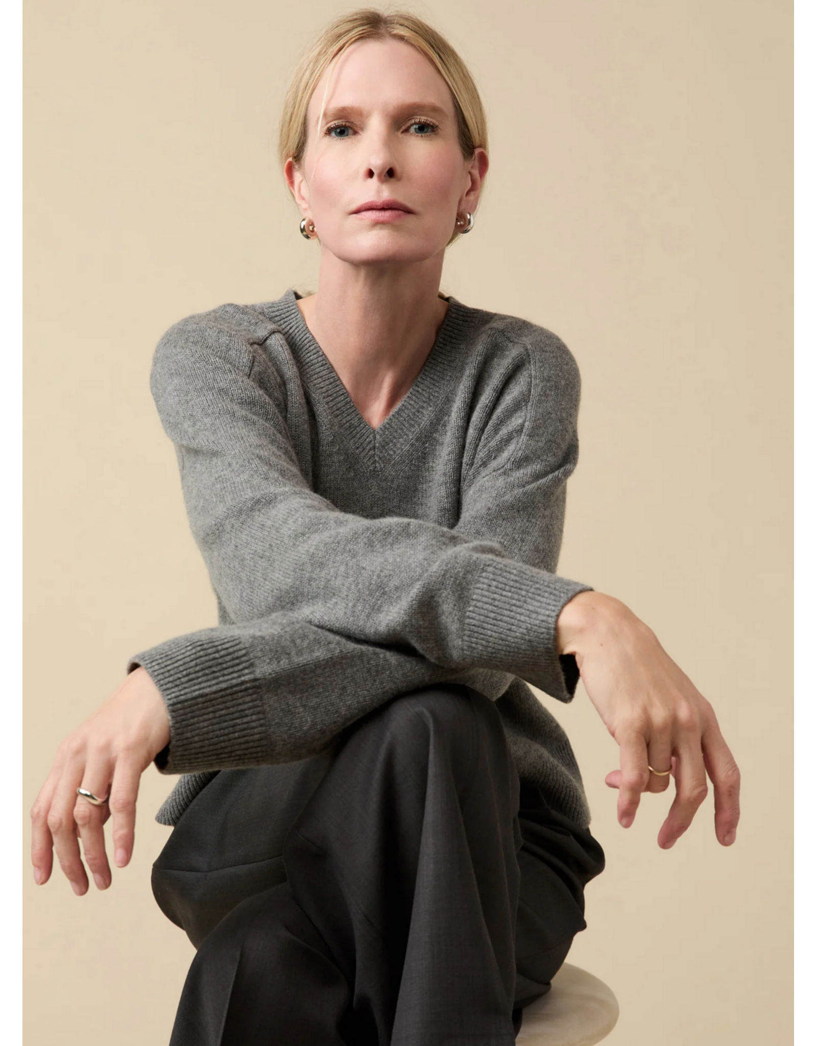 SOLDOUT NYC SOLDOUT NYC:: CASHMERE V-NECK