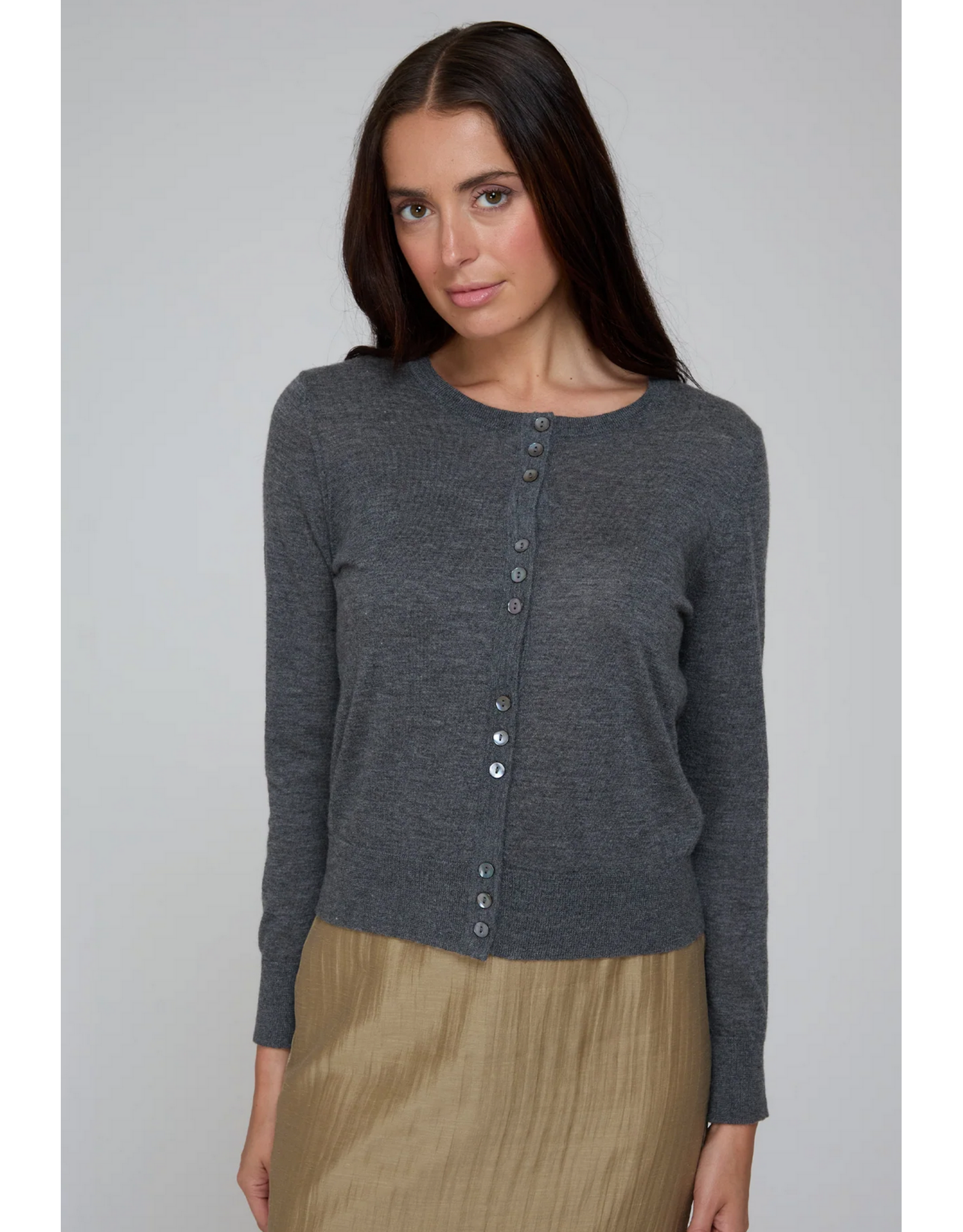 AUTUMN CASHMERE AUTUMN CASHMERE:: TRIPLE BUTTON CARDIGAN