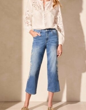 Audrey Girlfriend Crop Emb Jeans