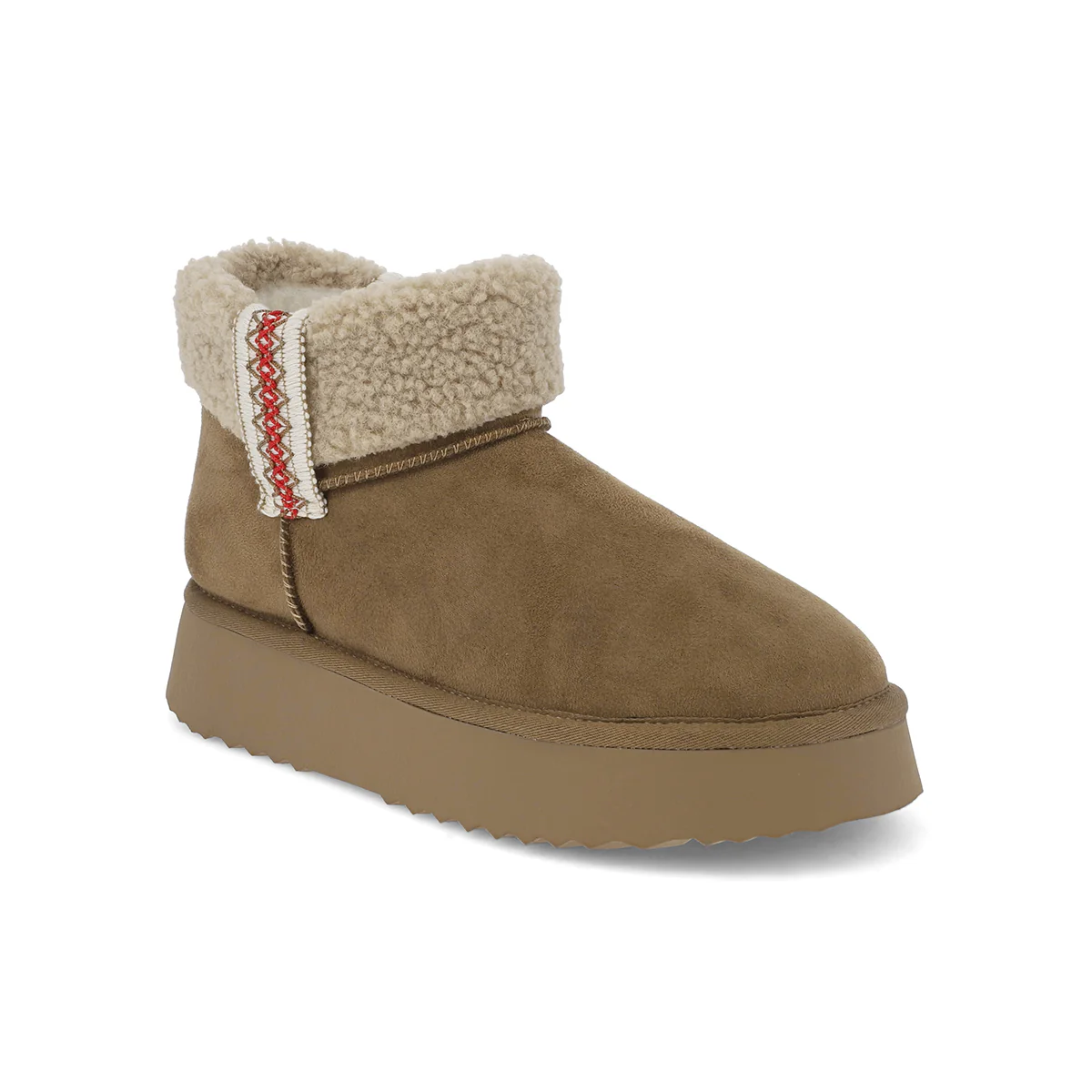 MIA Shoes Inc Iceland