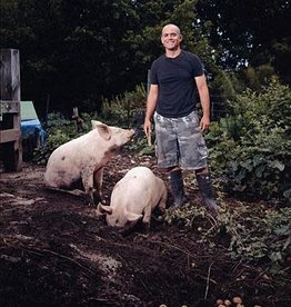 Perry Michael Never Stand Behind a Sneezing Cow (CD)