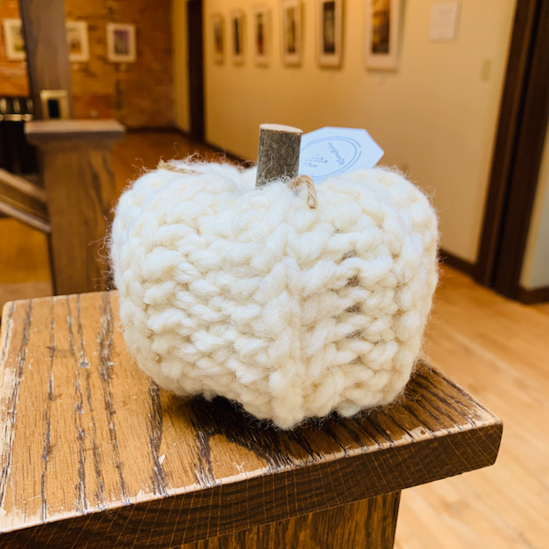LameMaker Crochet Pumpkins (White)