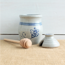 Rowe Pottery Bumblebee Honey Pot