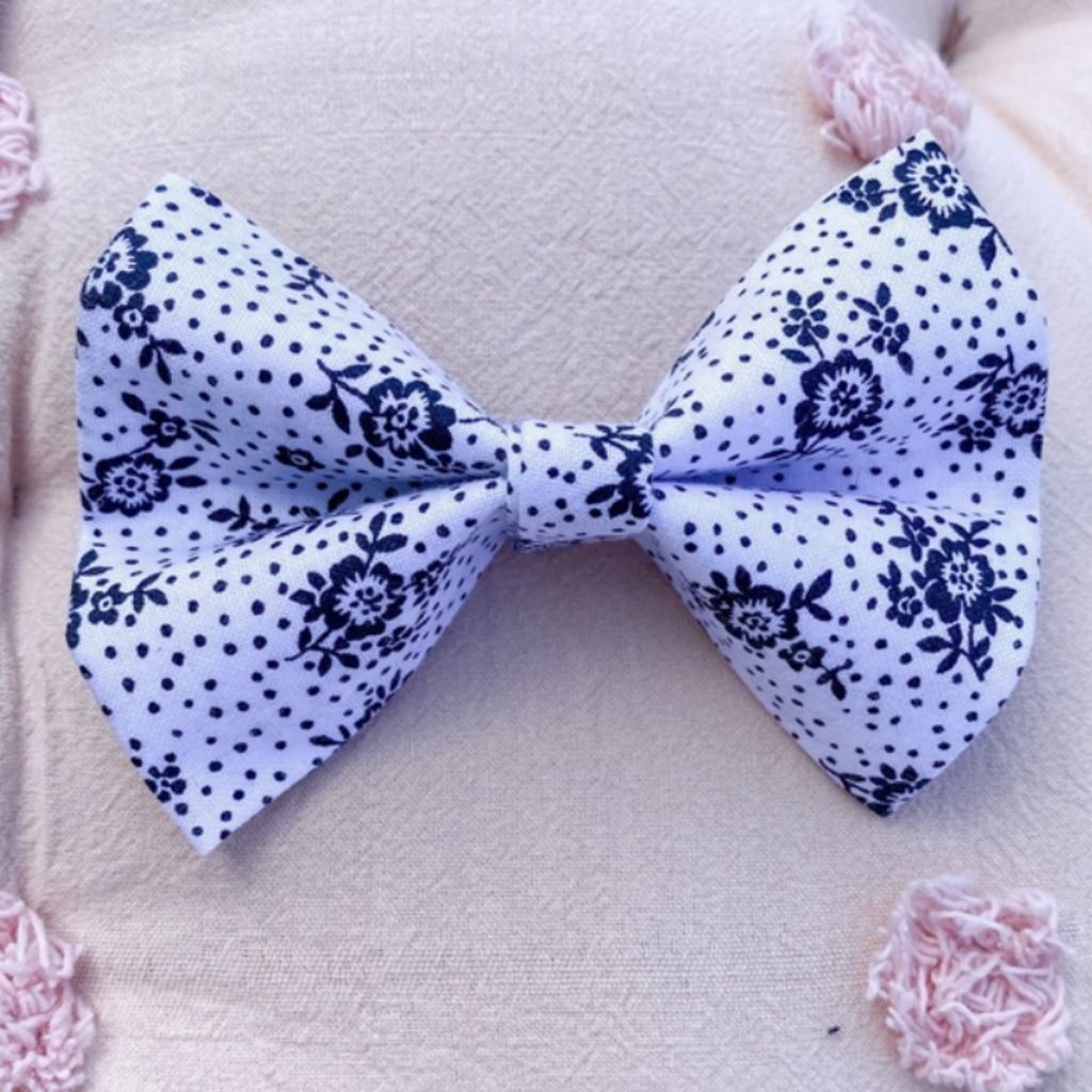 Pet Bow Tie - Sophisticated