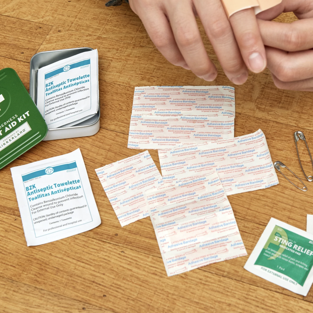 Kikkerland Wilderness First Aid Kit