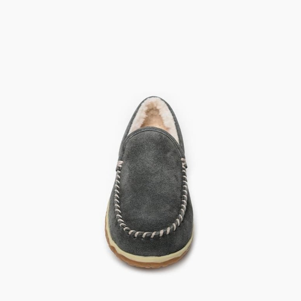 Minnetonka "Tilden" Slipper - Grey