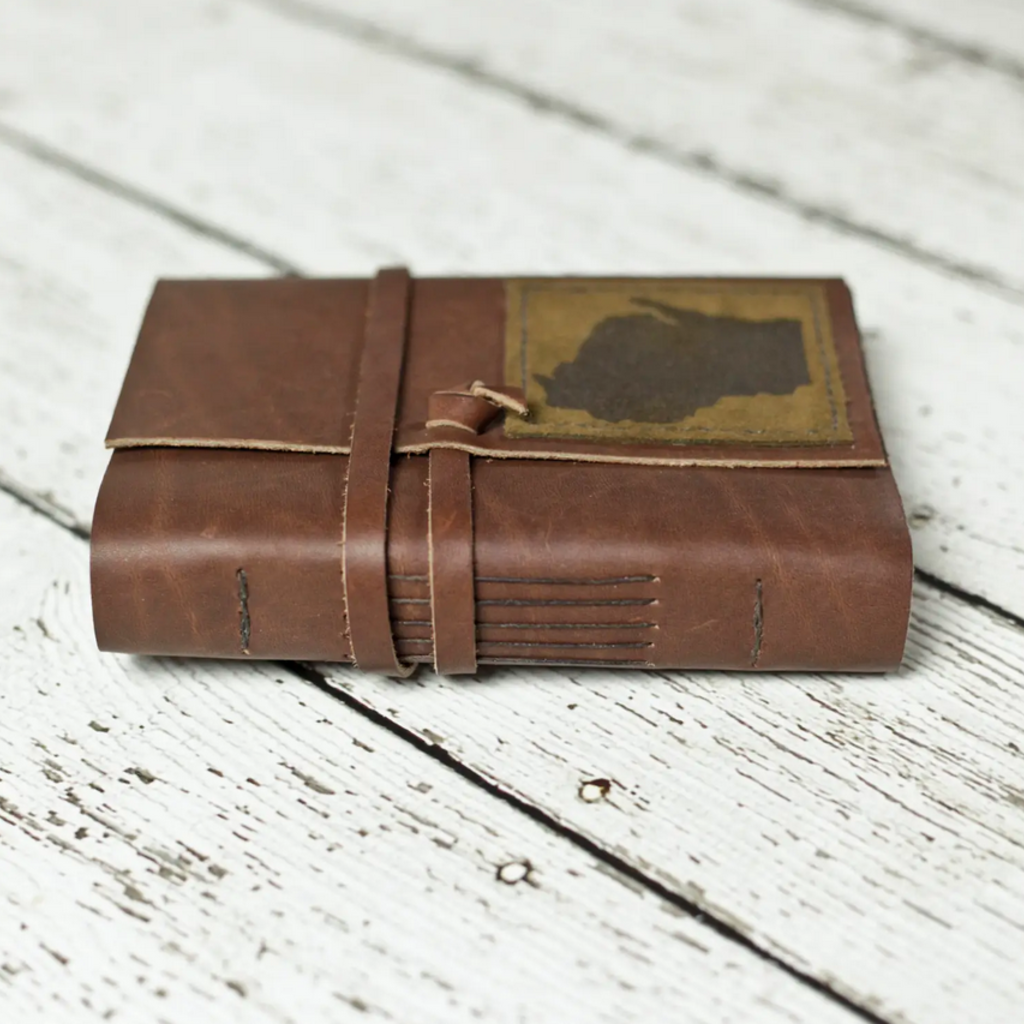 Wayfaring Goods Wisconsin Leather Journal: Bright White