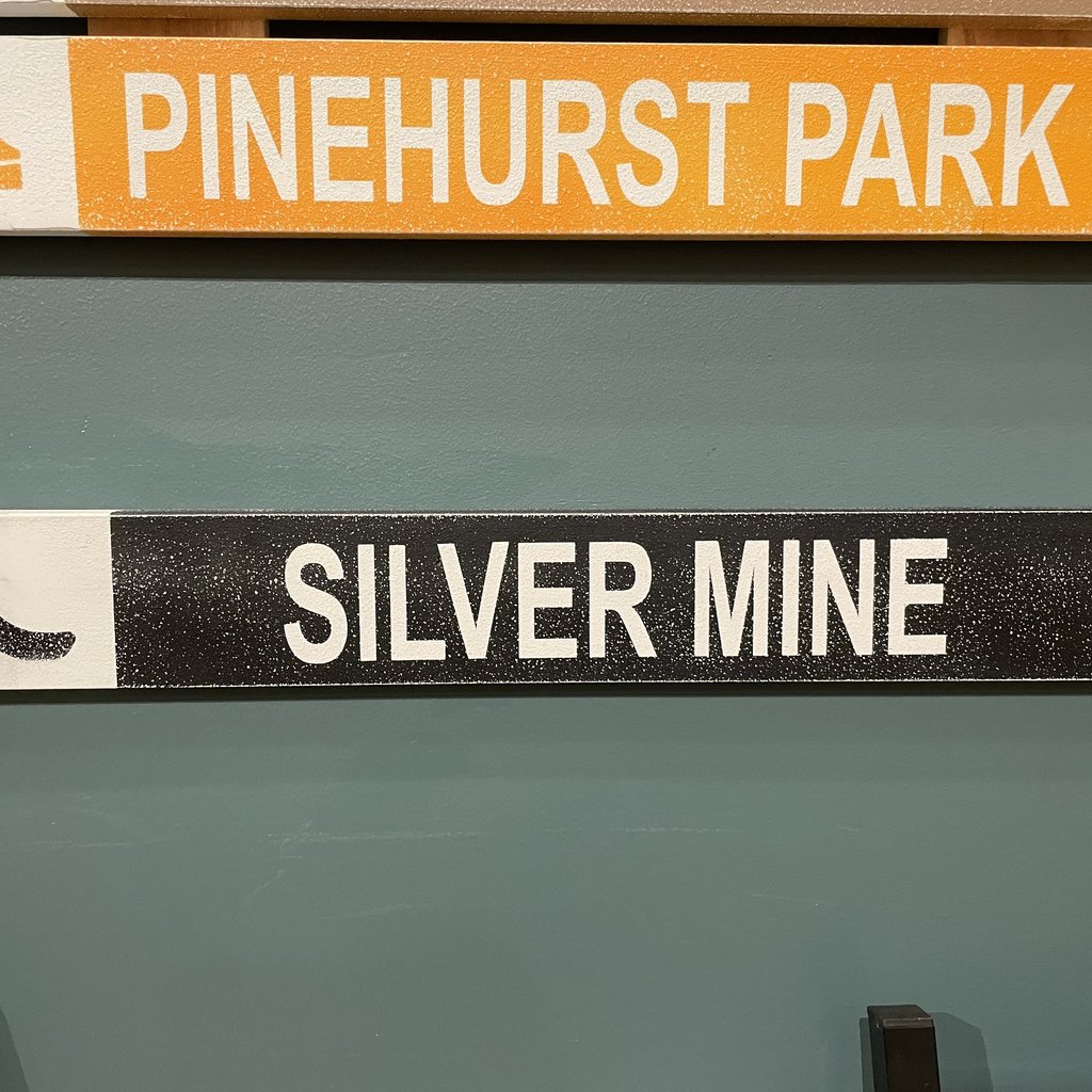 Single Chair Studios Mounted Trail Ski Sign - Silvermine