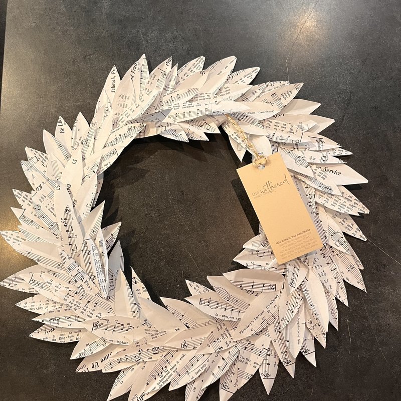 Paper Wreath Large