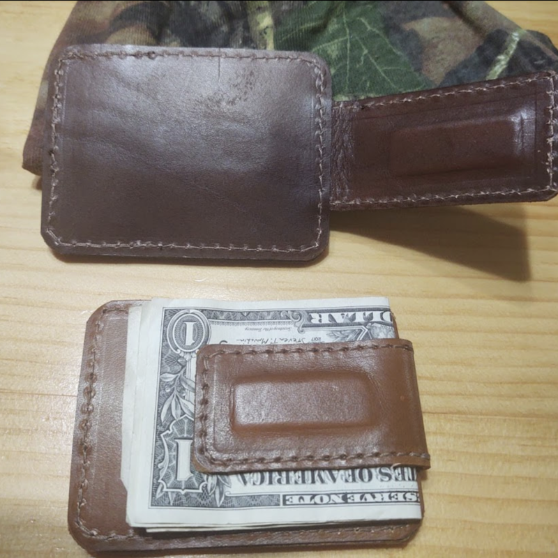 Minimalist Front Pocket Wallet w. Magnet