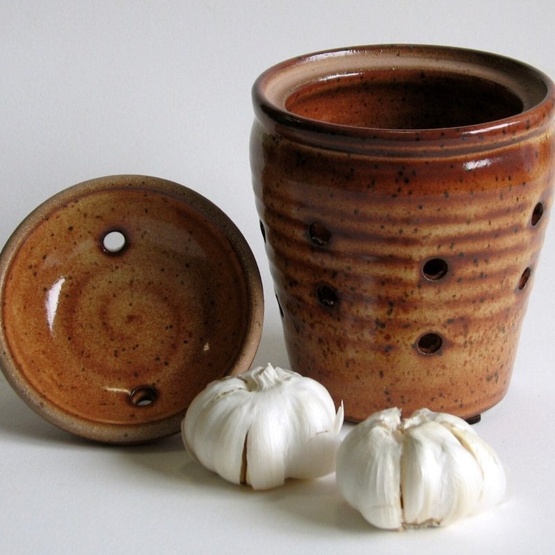 Claymore Pottery - Garlic Jar