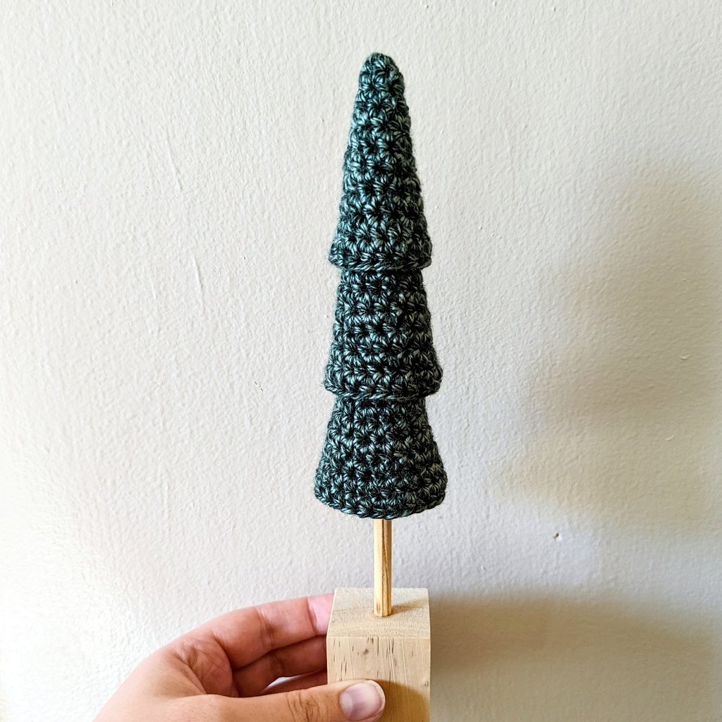 LameMaker Crochet Standing Tree