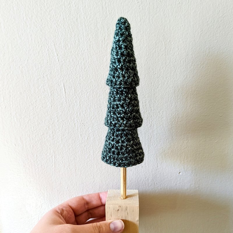 LameMaker Crochet Standing Tree