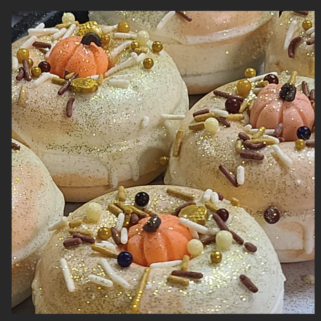 Handmade Natural Beauty Bath Bomb Donuts: Pumpkin & Cardamom