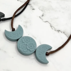 Crescent Moon Phases Fidget Necklace - Blue