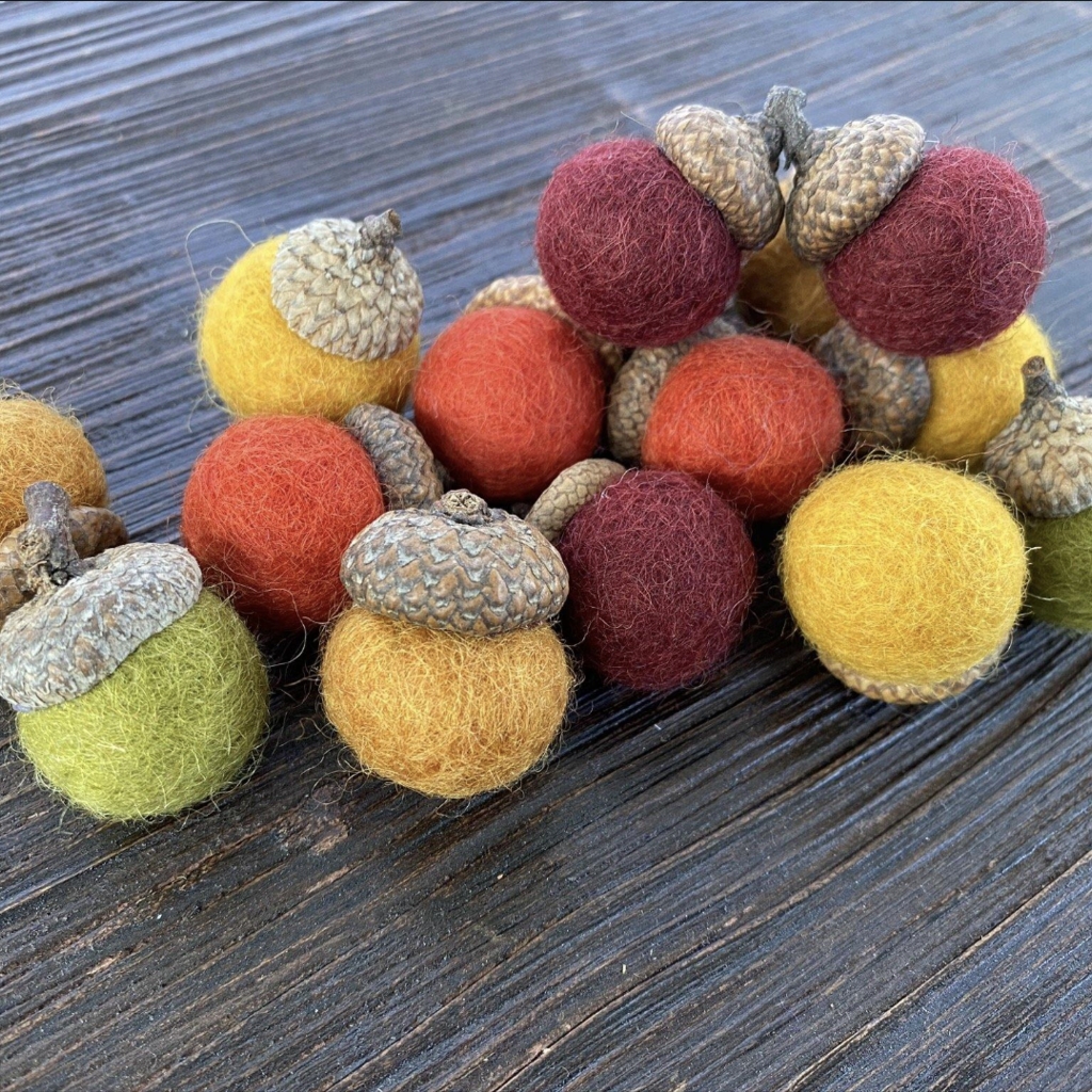 Wool Jamboree Wool Felt Loose Acorn