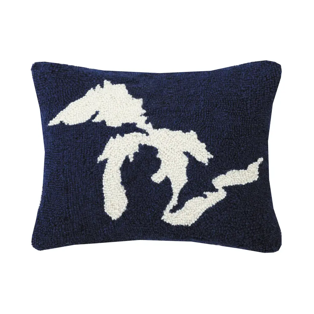 Peking Handicraft Great Lakes Hook Pillow
