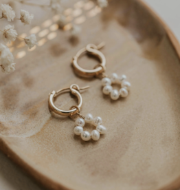 Hello Adorn Jewelry Hello Adorn - Daisy Charm w/ Bold Hoop