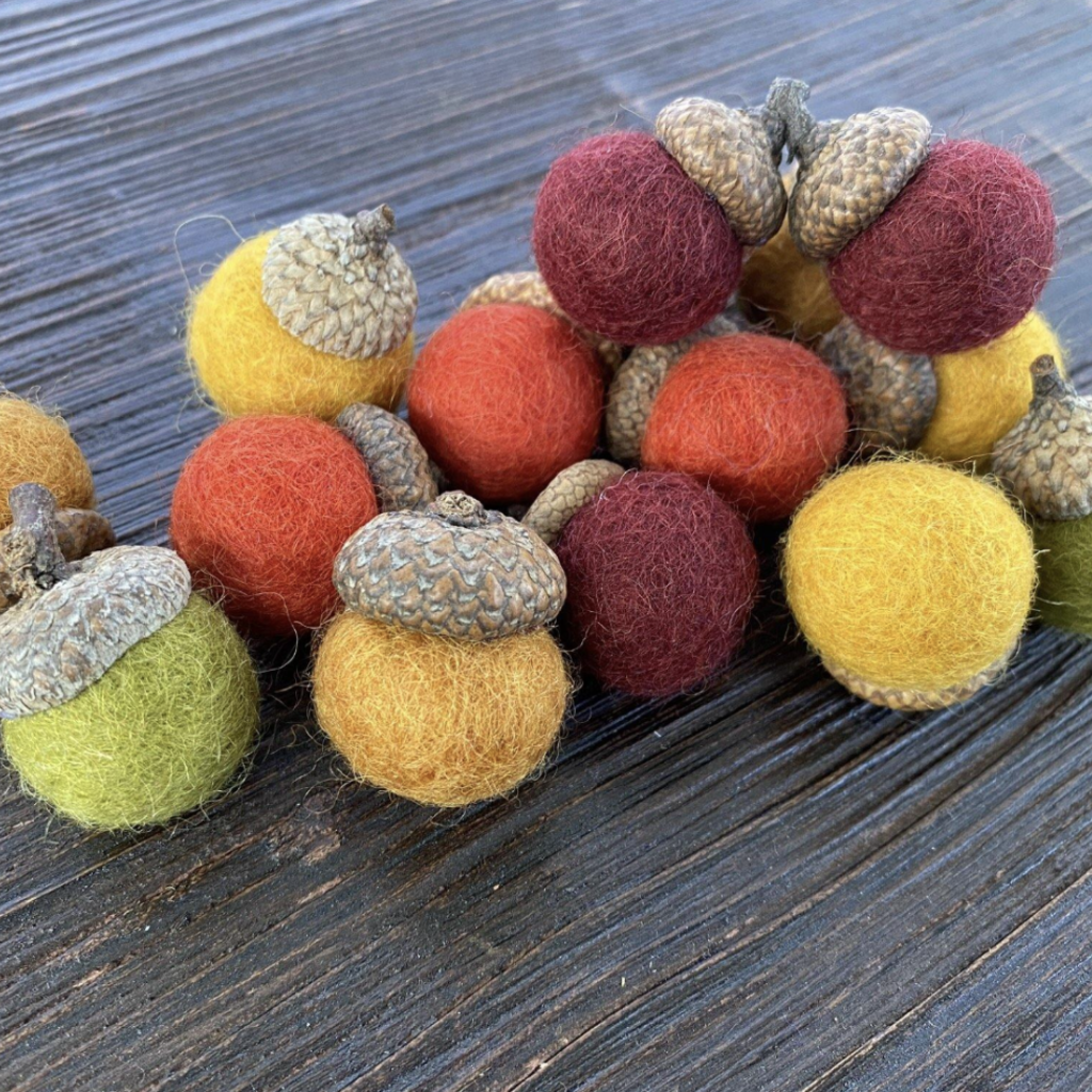 Wool Jamboree Wool Felt Loose Acorn