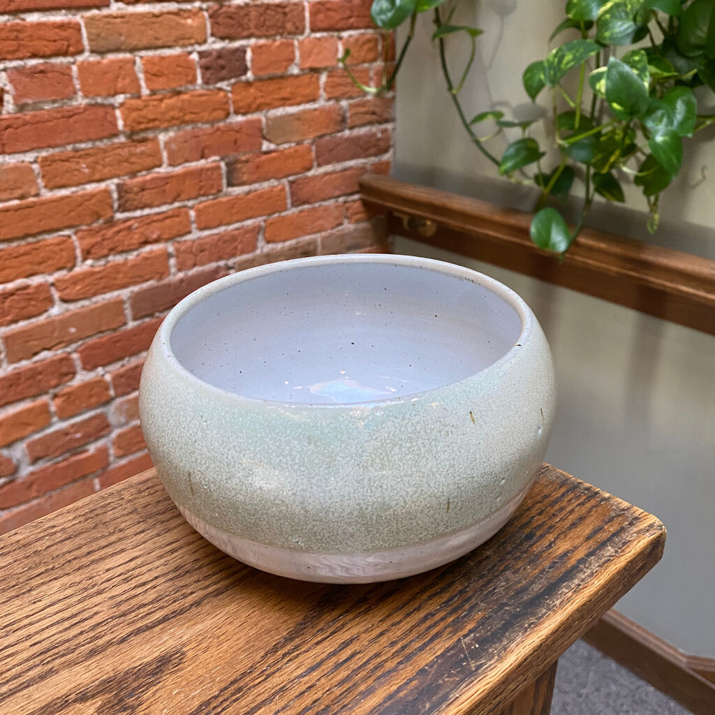 Grant Ruegnitz Pottery - Small Serving Bowl (Assorted)