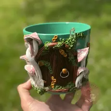 Making Olas Fairy House Planter - 4"