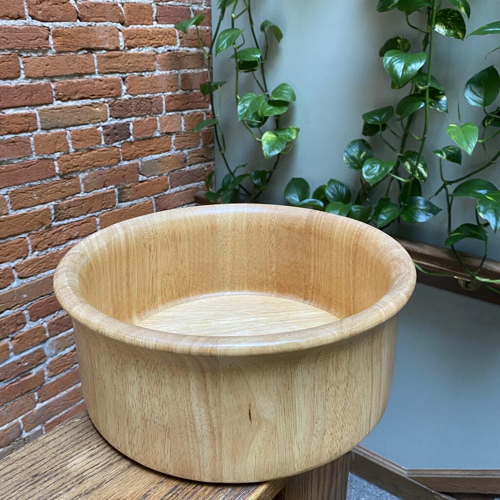 Richard Ryan Large Wooden Bowl (Assorted)