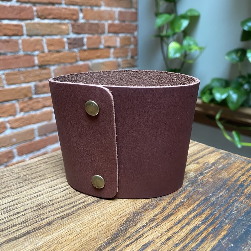 Northwind Pint Glass Sleeve  - Full Grain Leather - Red Maple
