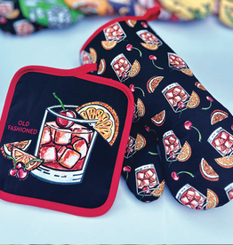 Pink Squirrel Studios Old Fashioned Mitt & Hot Pad Set