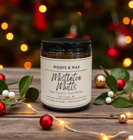 Woofs and Wax Woofs and Wax Candle 7oz Mistletoe Mutts