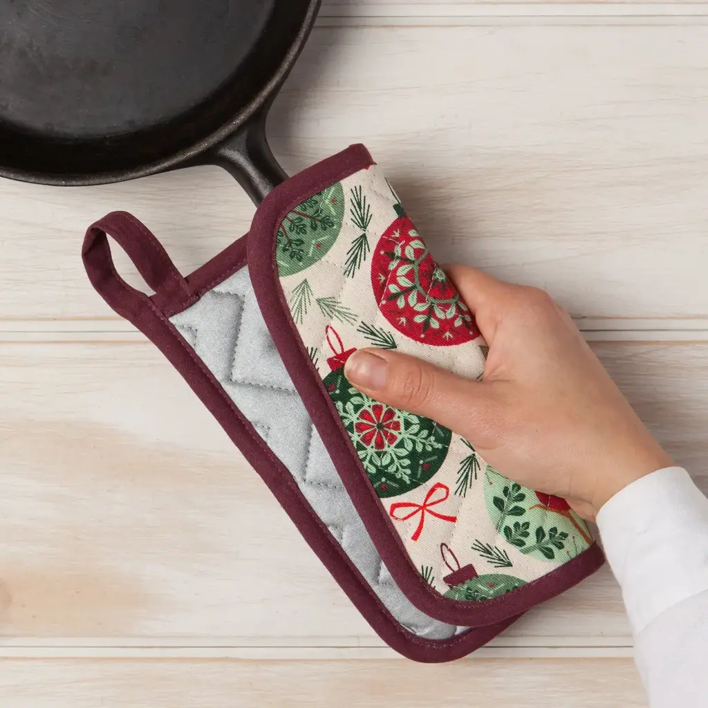 Now Designs by Danica Potholder - Good Tidings Christmas Chef