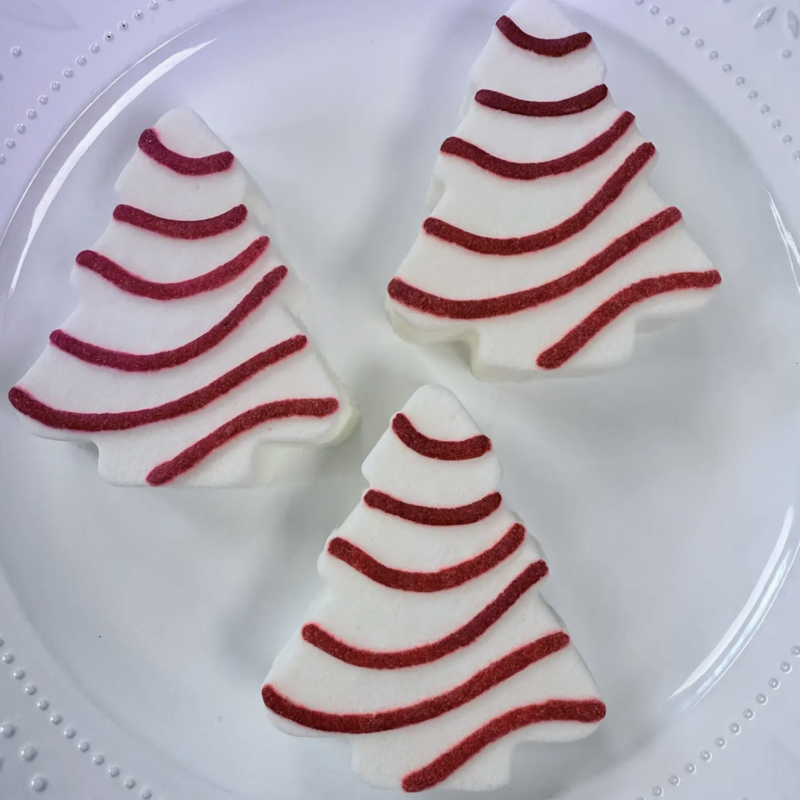 Poppy & Thyme Bath Bomb - Snack Cake Tree