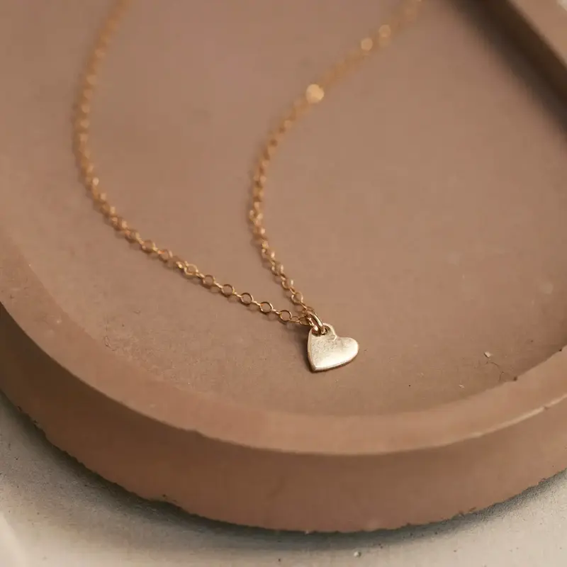 Hello Adorn Jewelry Hello Adorn  - Tiny Heart Necklace - Gold