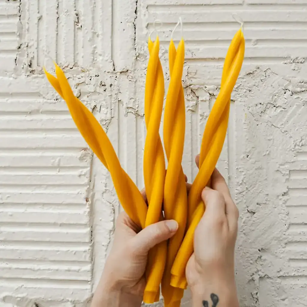 Beeswax Taper Candle: Twin Flame (Single)