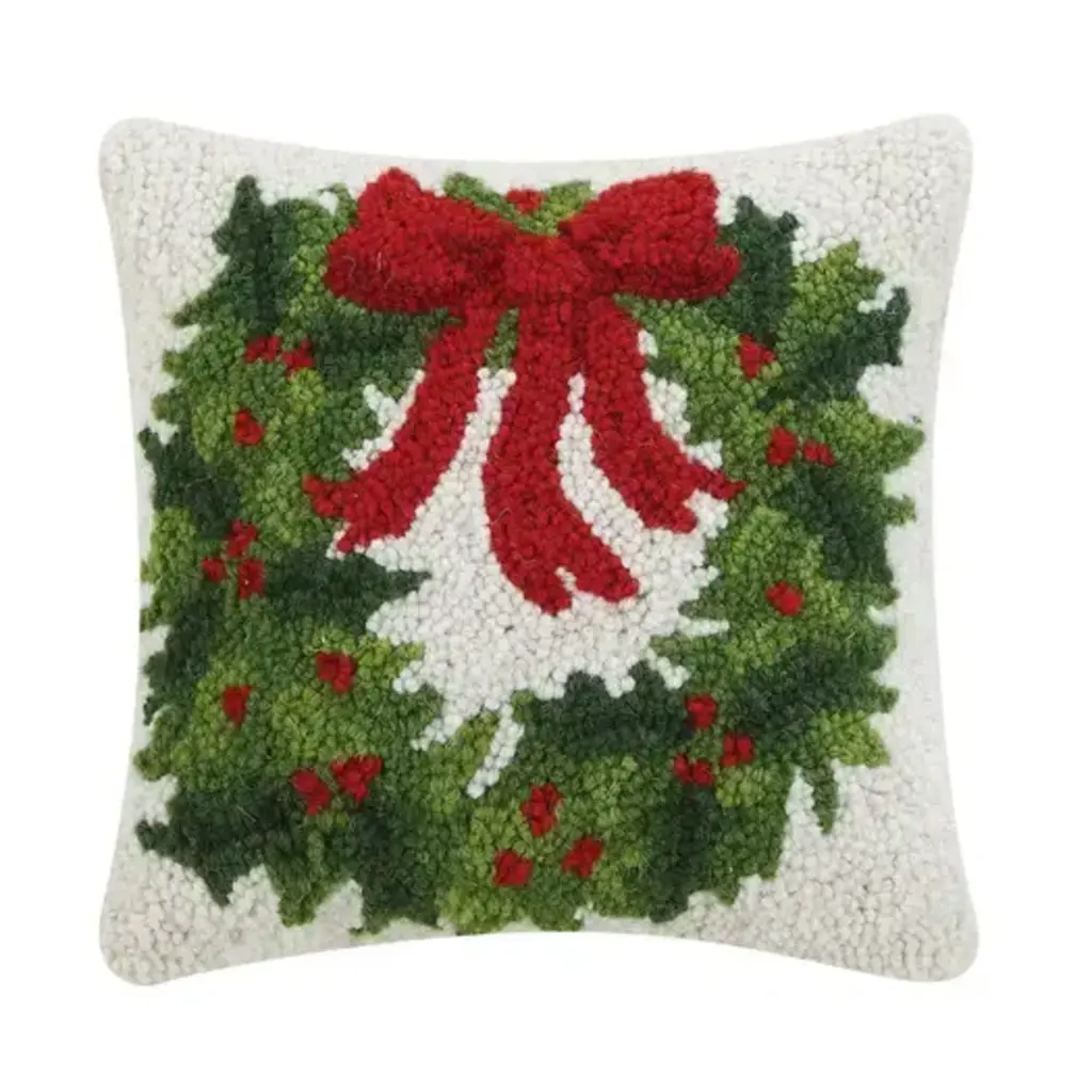 Peking Handicraft Hook Pillow - Holiday Wreath