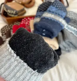 Gloving - Unisex Warm Snowflake Knit Mittens - Dark Gray