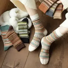 Rufia - Geometric Pattern Autumn Winter Socks - White