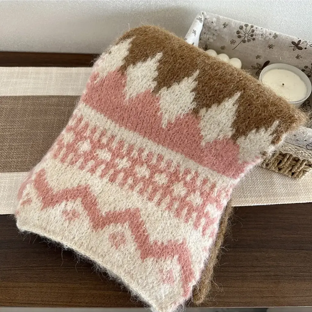 Scarvii - Winter Women's Scarf - Plush & Sweetly Chic - Pink