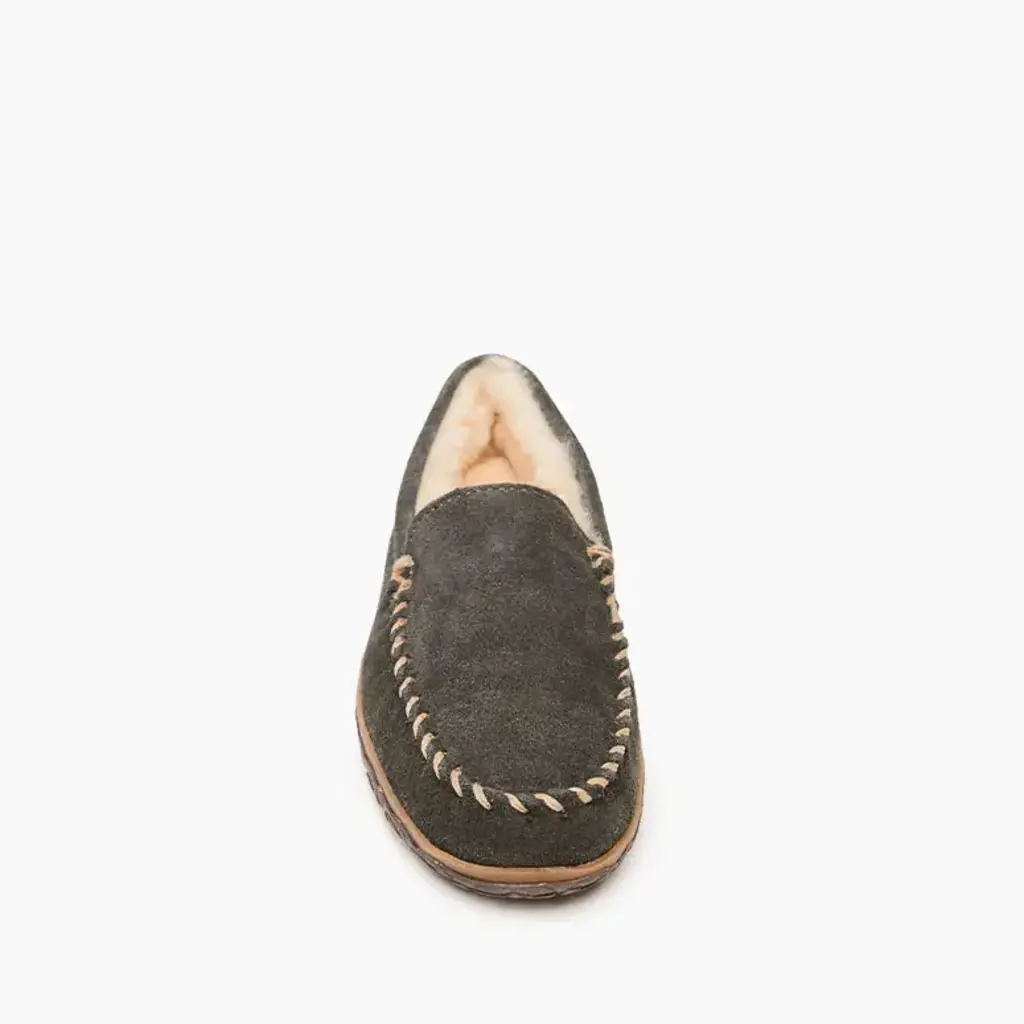 Minnetonka Minnetonka Sheepskin Tobie Slipper - Charcoal