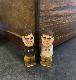 Denny Williams Mini Wood Carving - I Heart U