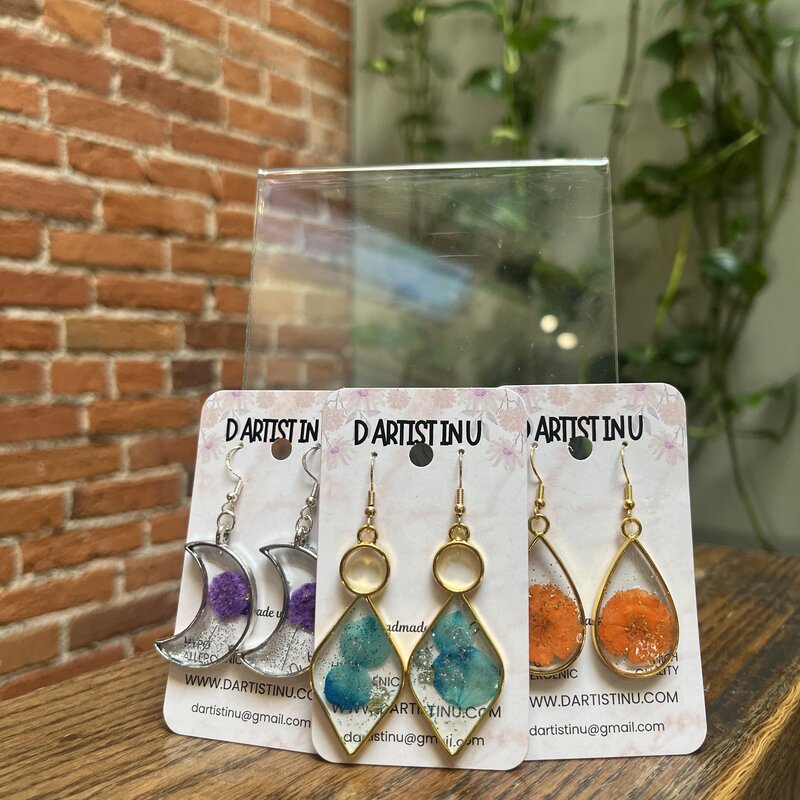 Real Flower Earrings - D Artist In U