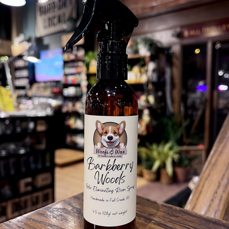 Woofs and Wax Woofs and Wax Room Spray 4.5oz  Barkberry Woods