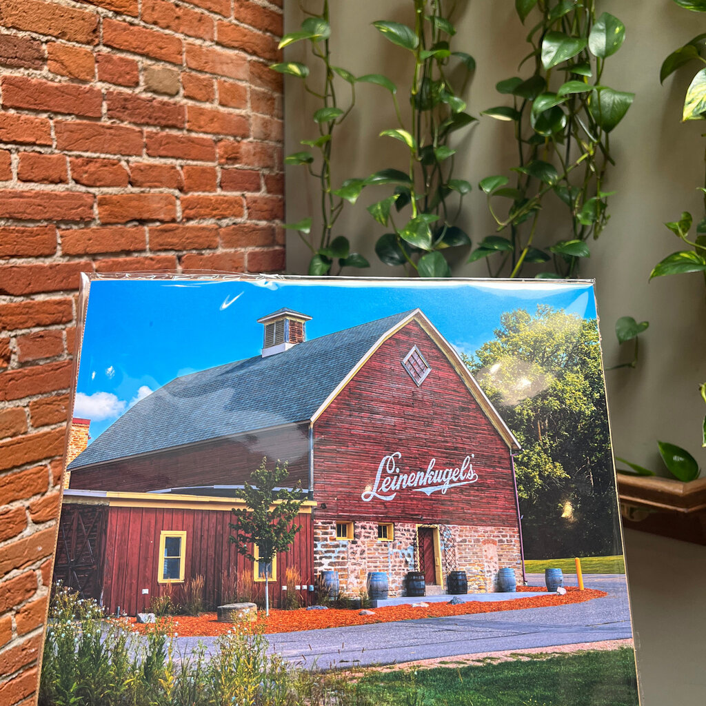 20 x 30 Leinenkugels Barn Print