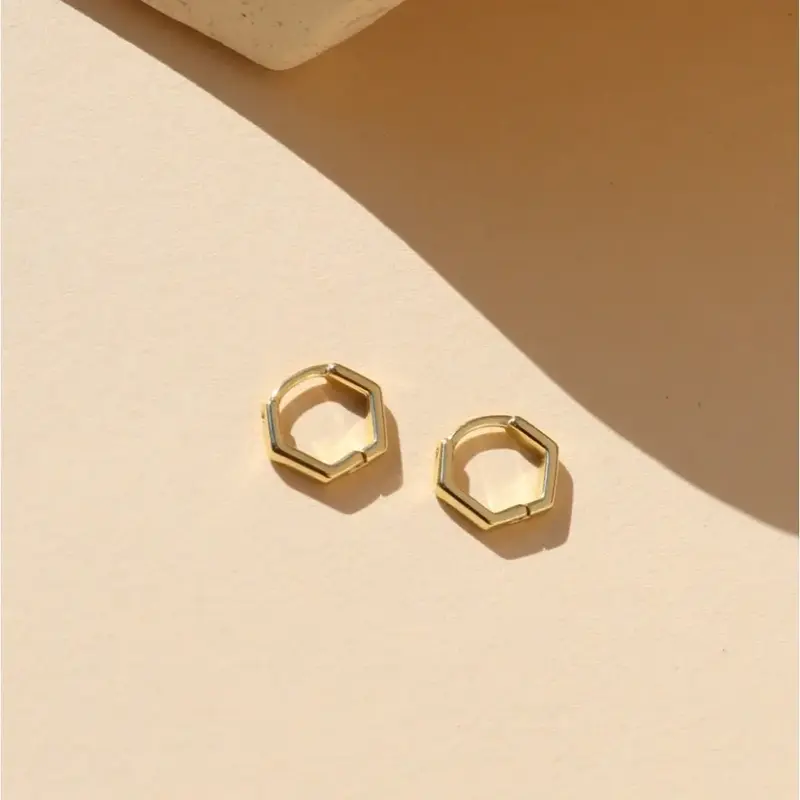 Token (Faire) Honeycomb Huggies - 14k Gold Fill