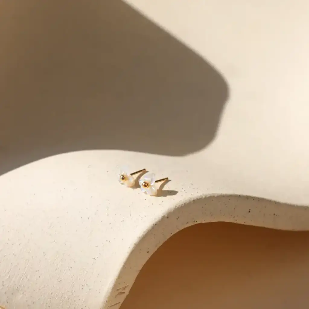 Token (Faire) Mother of Pearl Flower Studs - 14k Gold