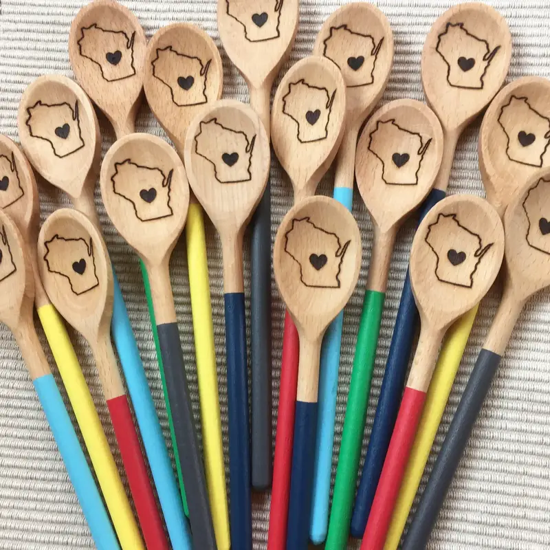 Embellish by Sandra State Wooden Spoons: Red / WI