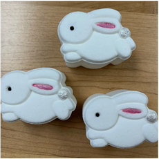 Poppy & Thyme Bath Bomb - Mini Bunny